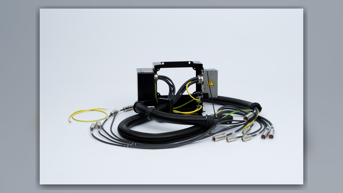 KUKA Robot Repair: Intermittent Single-Axis Faults