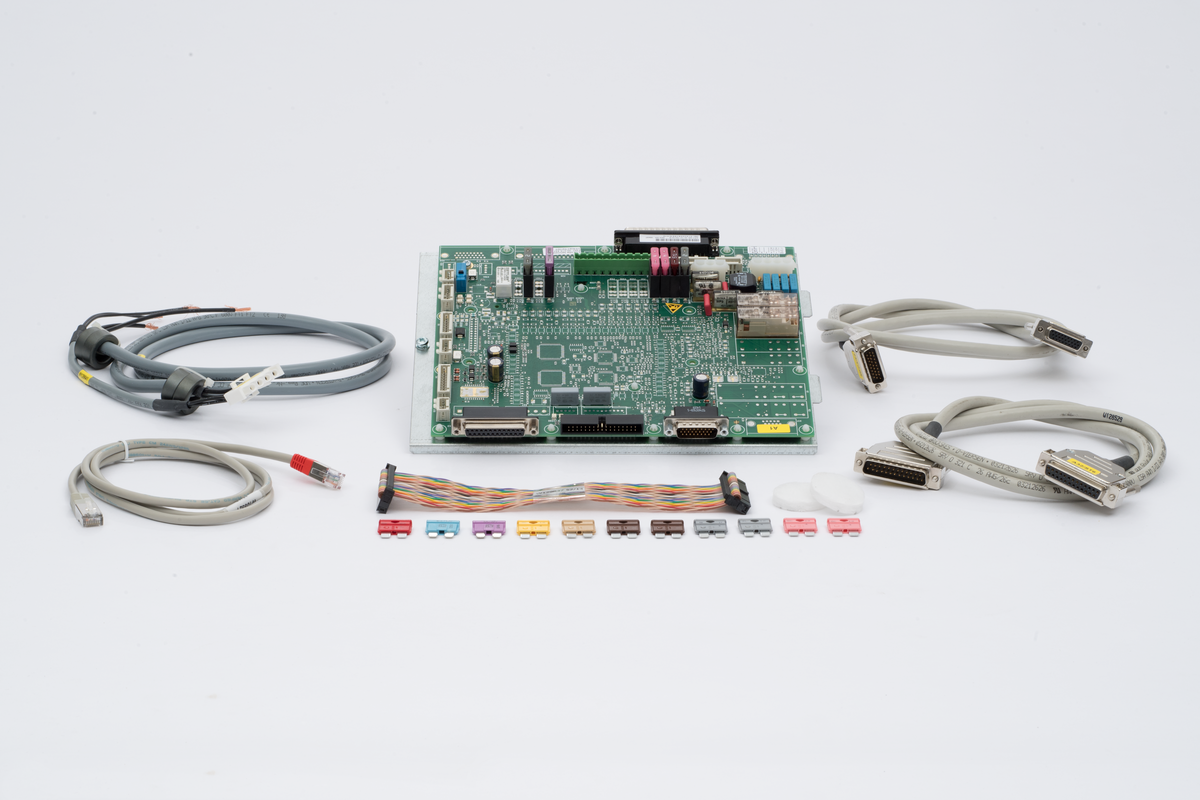 KUKA KR C2 Robot CI3 Safety Board 00-111-230 Fault Repair: Emergency Stop, Safety Door, and Drive Enable Failure