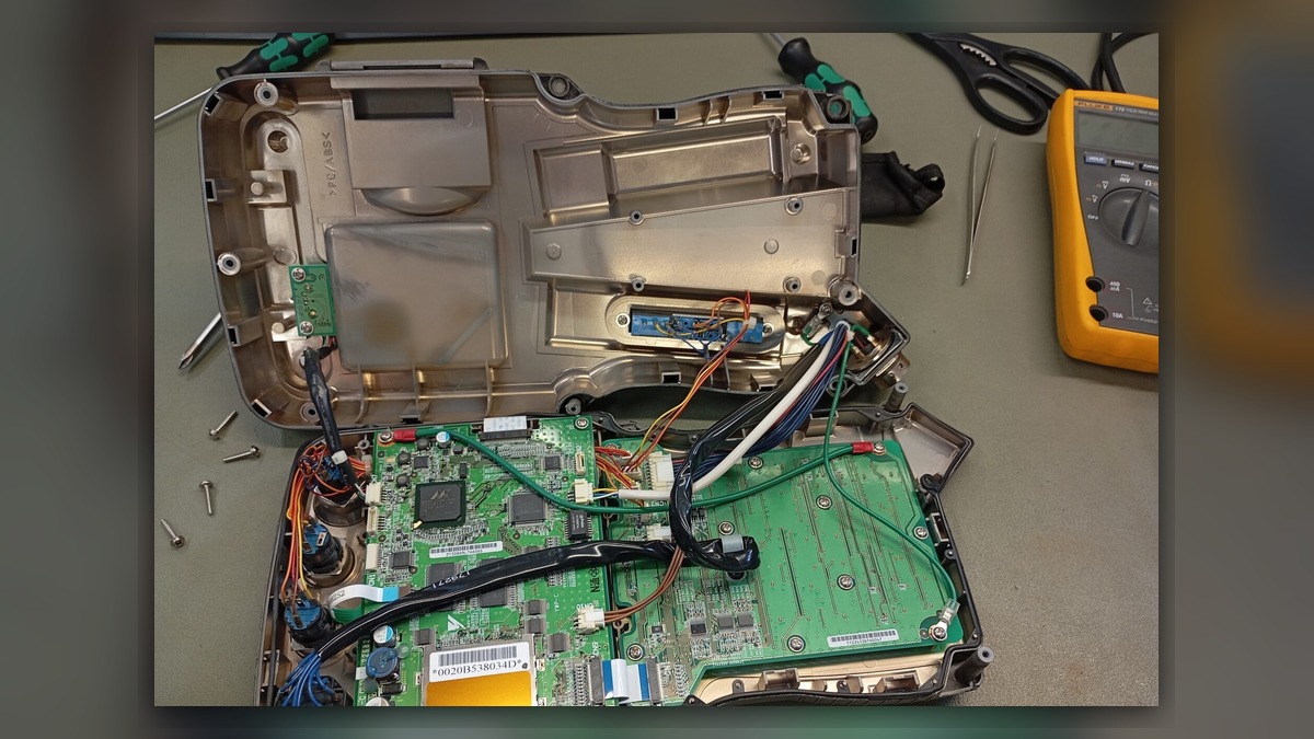 Yaskawa Robot Repair After Controller Contamination