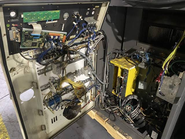 How Often Should Industrial Robot Control Cabinet Filter Pads and Fans Be Maintained? Inspection Intervals and Replacement Methods