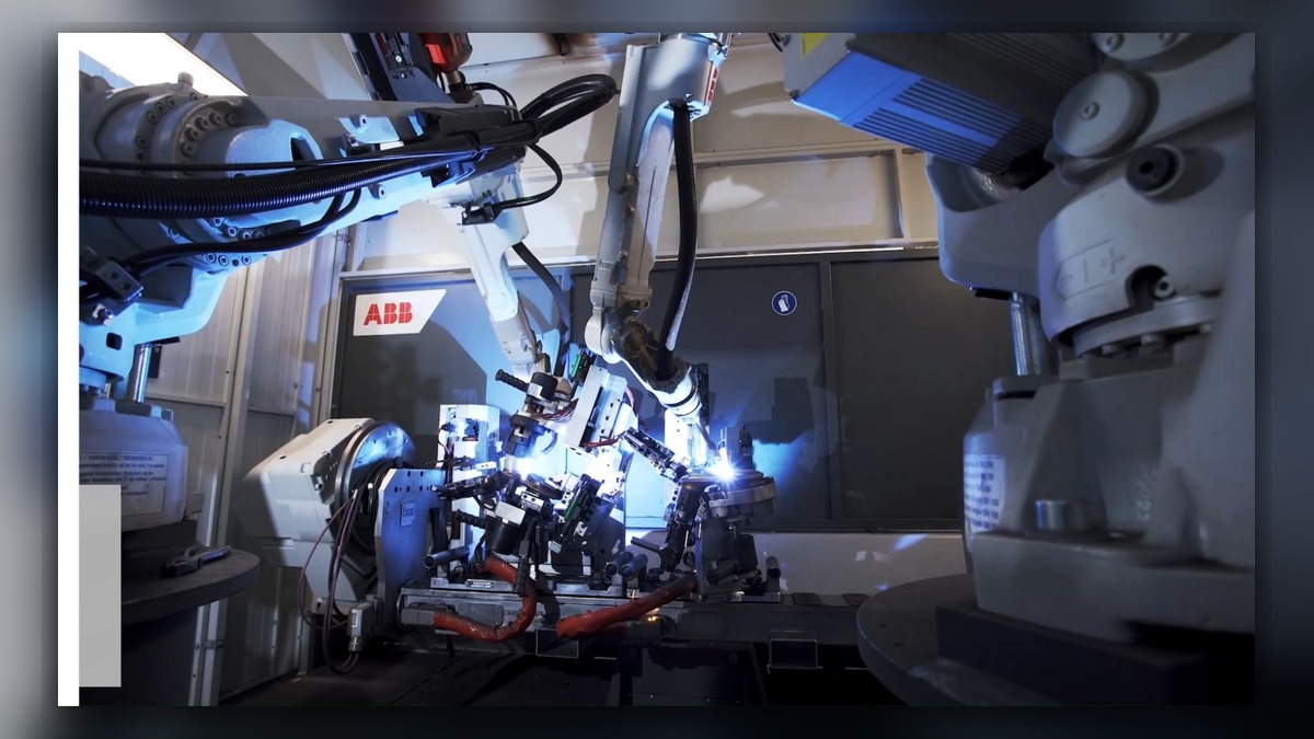 ABB Robot Maintenance After Weld Spatter Exposure