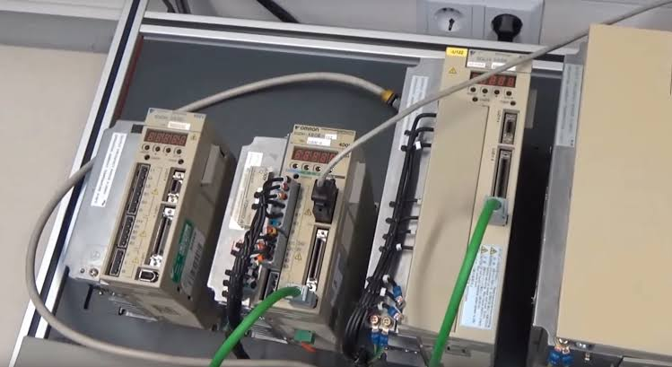 Yaskawa SGDM-20ADA-V Drive Overcurrent, Overload, and Encoder Alarm Repair